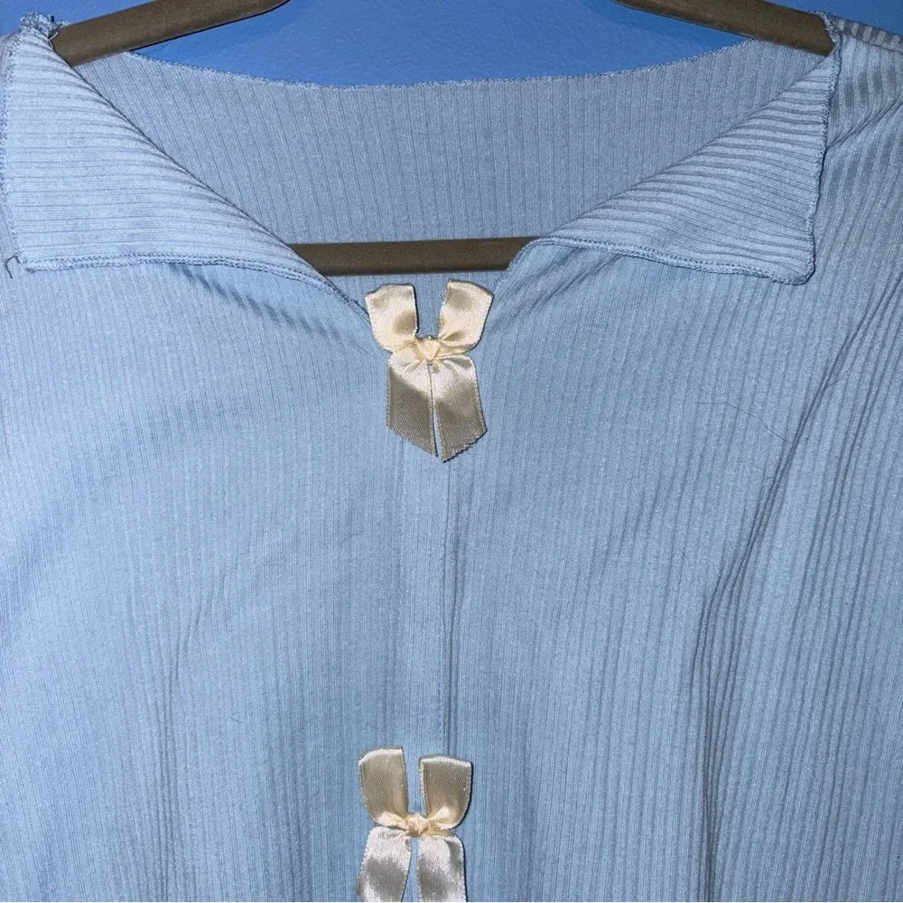 Blue Short Sleeve Top with Ribbon Accents - Women’s Size XL​ - Picture 3 of 5
